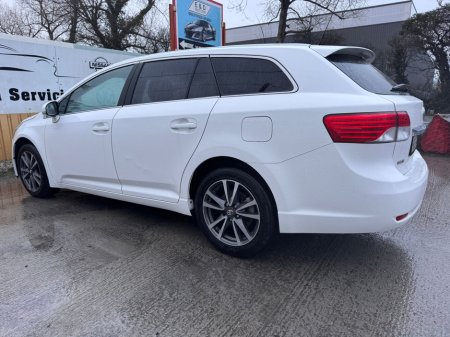 2015 Toyota Avensis 2.0 D-4D ICON ESTATE 5DR OVERMOUNT 126BHP €10,800 thumbnail