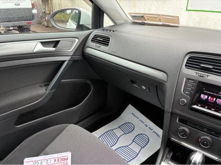 2014 Volkswagen Golf - thumbnail 20