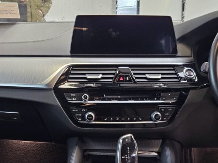 2019 BMW 5 Series - thumbnail 12