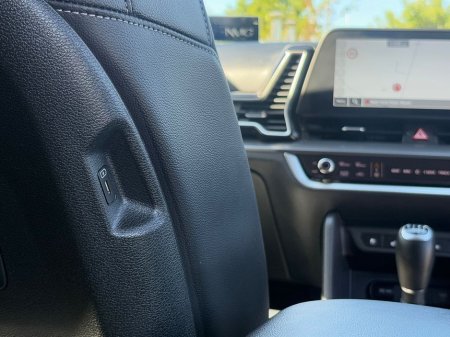 2024 Kia Sportage - photo 32