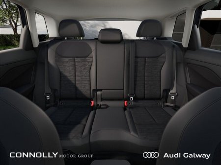 2026 Audi Q3 E-HYBRID SE A/T €56,150 thumbnail