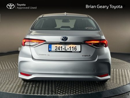 2024 Toyota Corolla LUNA SALOON AUTO Hybrid €29,950 thumbnail