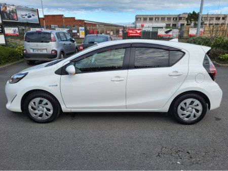 2020 Toyota Aqua - thumbnail 6