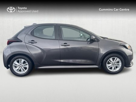 2023 Toyota Yaris 1.0 LUNA 4DR €20,950 thumbnail