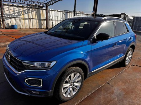 2021 Volkswagen T-Roc - thumbnail 5