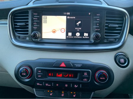 2019 Kia Sorento - thumbnail 10