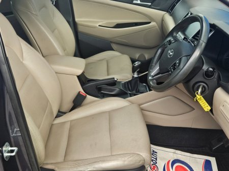 2017 Hyundai Tucson 1.7 D Executive 2WD DCT €13,650 thumbnail