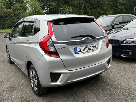 2014 Honda Fit 1.5 HYBRID AUTO €9,995