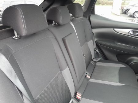 2018 Nissan Qashqai - thumbnail 18