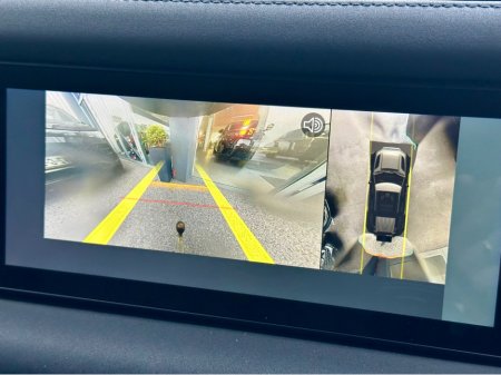 2022 Land Rover Defender ++LOW KM++ 3 SEATS / PLUS VAT €53,000 thumbnail