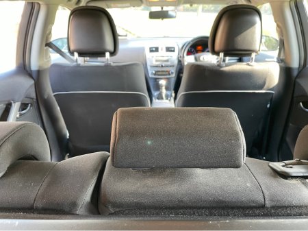 2013 Toyota Avensis - thumbnail 12