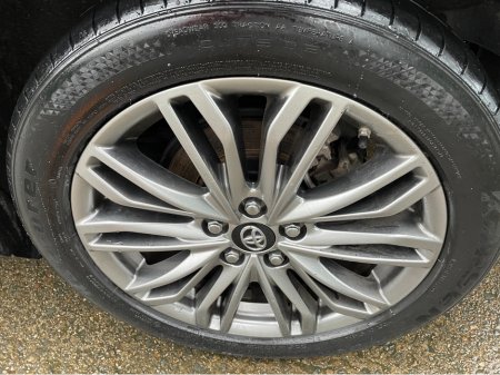 2023 Toyota C-HR 231 D HYBRID SOL  AUTO HIGH SPEC! €26,995 thumbnail