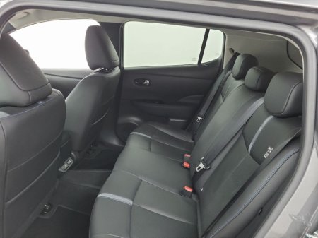 2024 Nissan Leaf - thumbnail 7