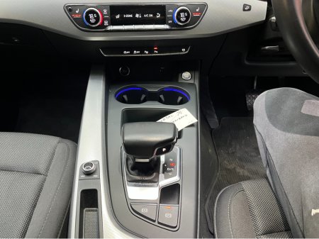 2021 Audi A4 €30950! 2021 AUDI A4 35TDI ADVANCED 2.0 AUTOMATIC / CRUISE CONTROL / 360° PARKING CAMERA / ELECTRIC HEATED SEATS / PADDLE SHIFTERS / AMBIENT LIGHTS €30,950 thumbnail