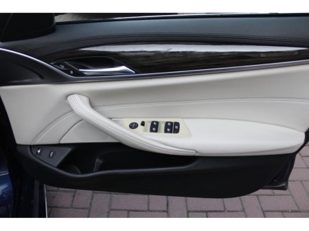 2019 BMW 5 Series - thumbnail 10