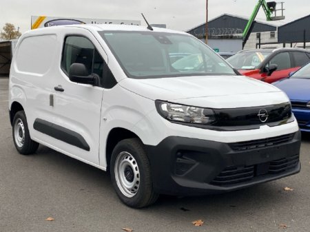 2026 Opel Combo L1H1 Cargo Komfort 1.5D New Model with 4.9% Finance Available & 5 Year Warranty €23,228