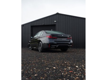 2021 BMW 5 Series - thumbnail 10