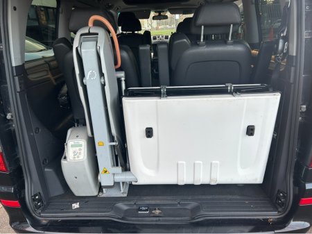 2008 Mercedes-Benz Viano AUTO//ELECTRIC WHEEL CHAIR RAMP//6 CAPTAINS UNMARKED LEATHER SEATS//DVD//ELECTRIC DOOR CLOSING///BRAND NEW NCT 2/2027///TINY MLS///UNIQUE OPPORTUNITY €15,950 thumbnail