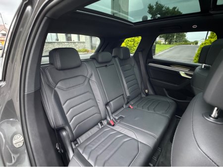 2024 Volkswagen Touareg - thumbnail 15