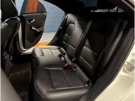 2017 Mercedes-Benz CLA Class - thumbnail 48