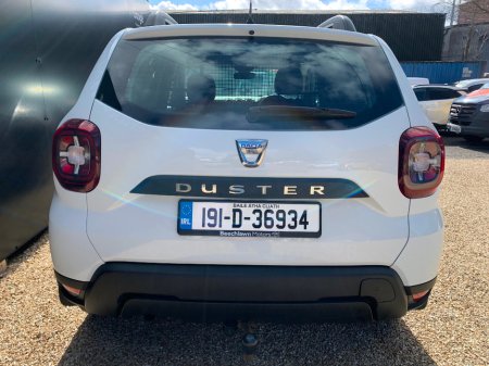 2019 Dacia Duster - view 4