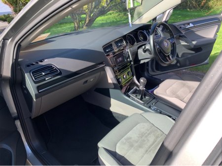 2014 Volkswagen Golf - thumbnail 21