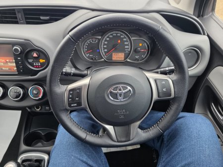 2015 Toyota Yaris 1.0 VVT-i 3Dr Sol €7,950 thumbnail