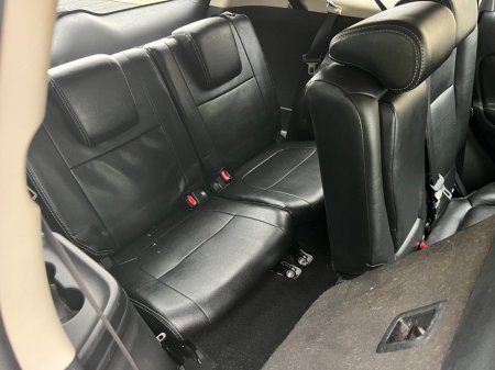 2015 Mitsubishi Outlander 2.2 DI-D 150PS 6MT 4WD 7-Seater Intense €11,950 thumbnail