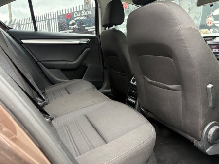 2018 Skoda Octavia - thumbnail 14
