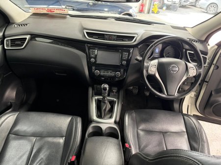 2016 Nissan Qashqai - thumbnail 6