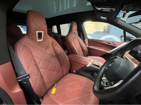 2022 BMW iX - thumbnail 10