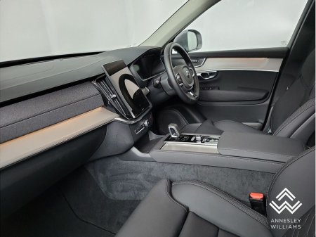 2025 Volvo XC90 - thumbnail 14