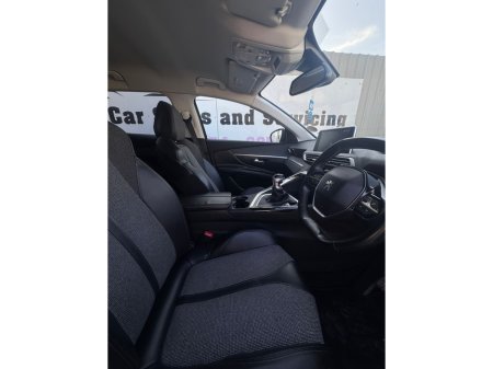 2018 Peugeot 3008 - thumbnail 11