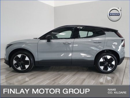2024 Volvo EX30 Extended Range Plus Demo Model €34,950 thumbnail