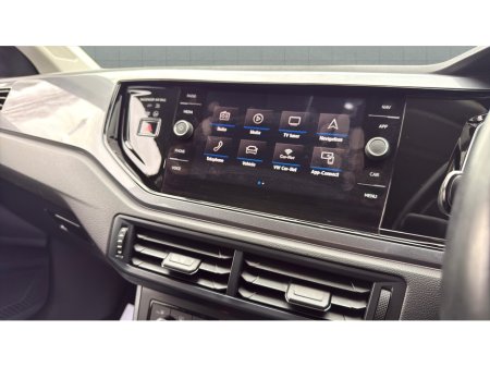 2019 Volkswagen Polo HIGHLINE 1.0TSI *15,000KMS* AUTO / HUGE SPEC €17,900 thumbnail