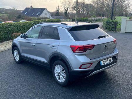 2023 Volkswagen T-Roc 2.0 TDI 116HP Life €28,950 thumbnail