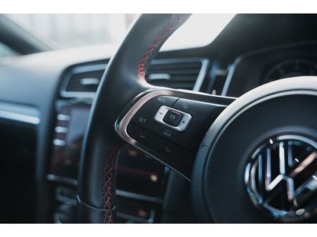 2019 Volkswagen Golf - thumbnail 28