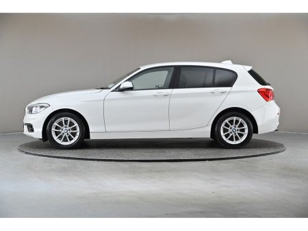 2017 BMW 1 Series 118i AUTO *REVERSE CAMERA*REAR PARK SENSORS* €16,890 thumbnail