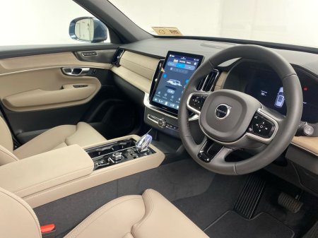 2026 Volvo XC90 - thumbnail 9