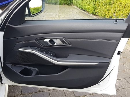 2022 BMW 3 Series - thumbnail 21