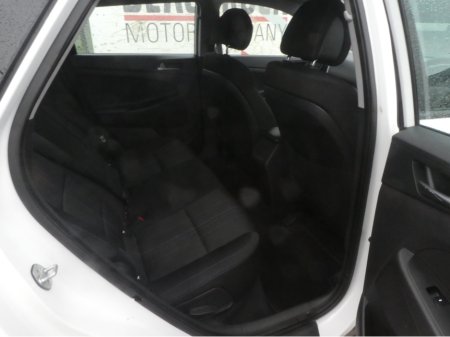 2017 Hyundai Tucson 1.7 CRDI S BL/DR 2WD 5DR €12,950 thumbnail