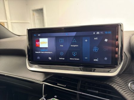 2025 Peugeot 2008 - thumbnail 18