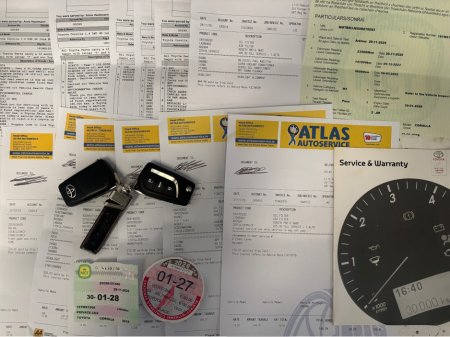 2018 Toyota Corolla - thumbnail 19