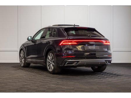 2019 Audi Q8 - thumbnail 4