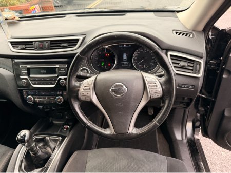 2016 Nissan X-Trail 1.6 SV DP 5 SEAT E6 4DR €8,950 thumbnail