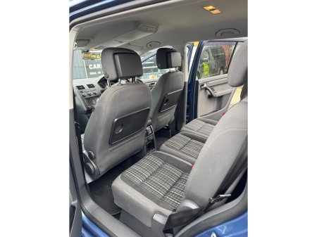 2013 Volkswagen Touran 1.6 TDI 105BHP TRENDLINE BMT TECH 7S €7,995 thumbnail