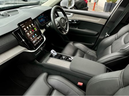 2025 Volvo XC90 - thumbnail 8