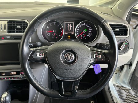 2016 Volkswagen Polo - thumbnail 8
