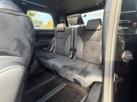 2023 Toyota Alphard - thumbnail 25