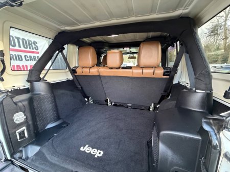 2014 Jeep Wrangler - thumbnail 12